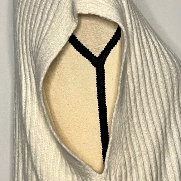 ANN TAYLOR LOFT Cable Knit Mock Neck Sweater Vest SZ M - Picture 4 of 7